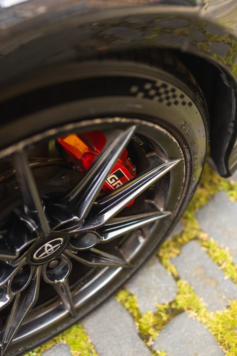 2021 Toyota Yaris - Image 15 of 31
