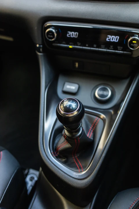 2021 Toyota Yaris - Image 29 of 31