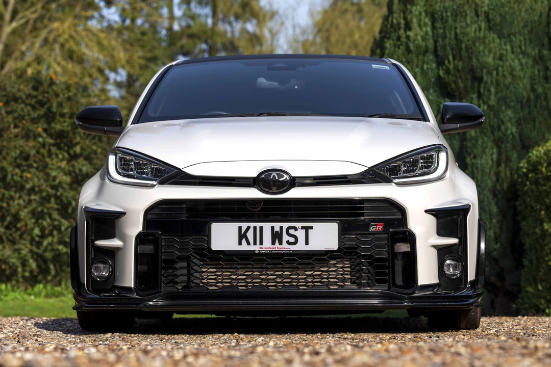 2021 Toyota Yaris - Image 2 of 31