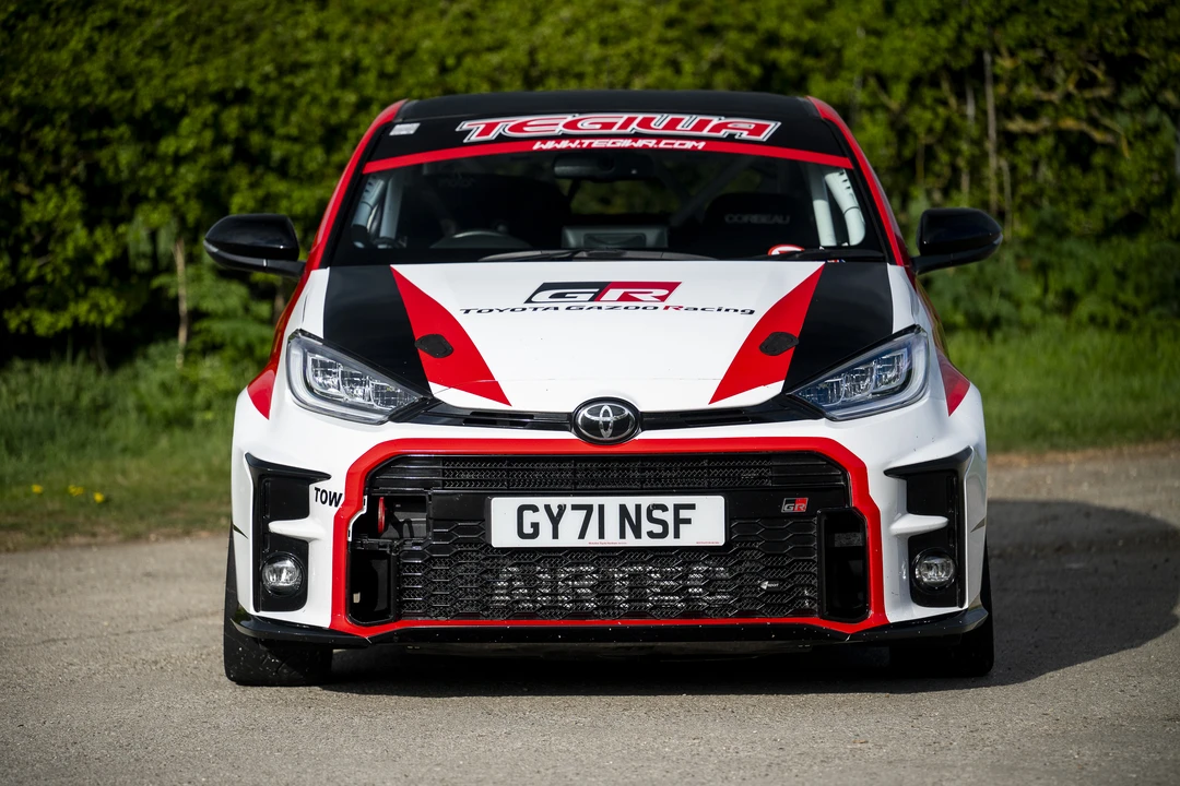 2021 Toyota Yaris - Image 2 of 31