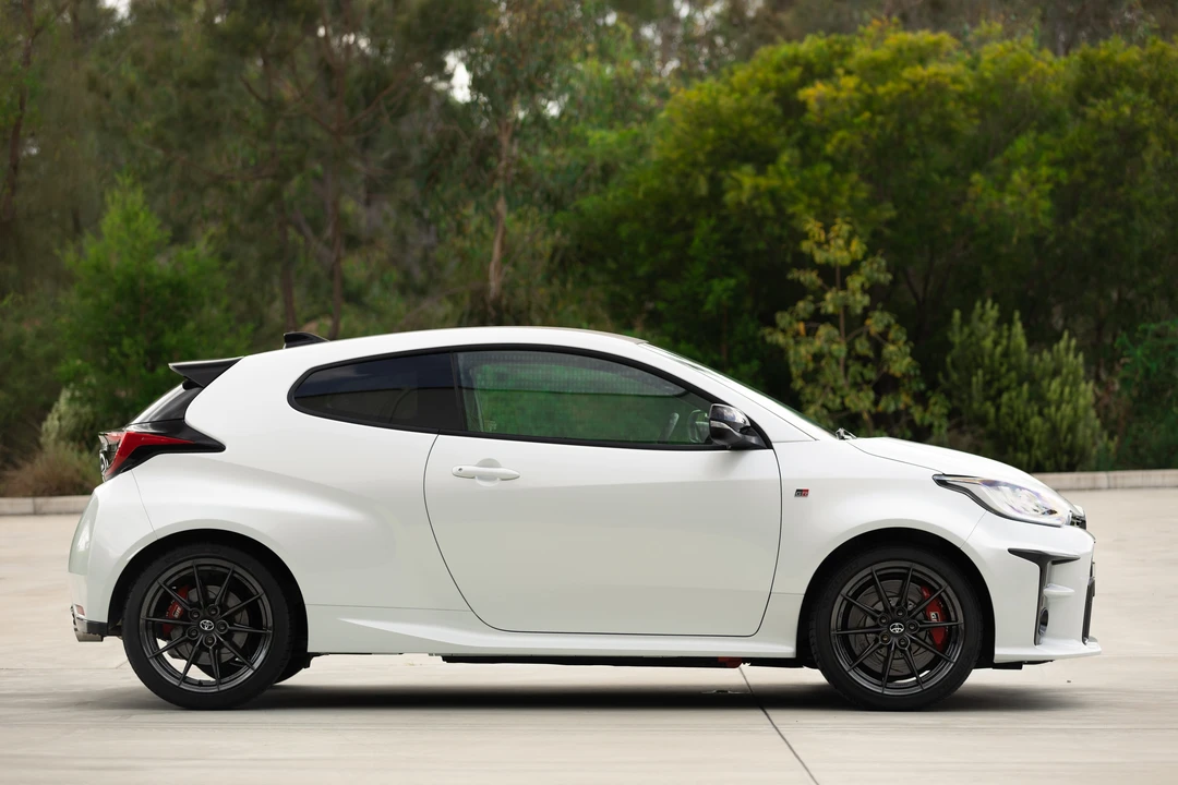 2023 Toyota Yaris - Image 4 of 31