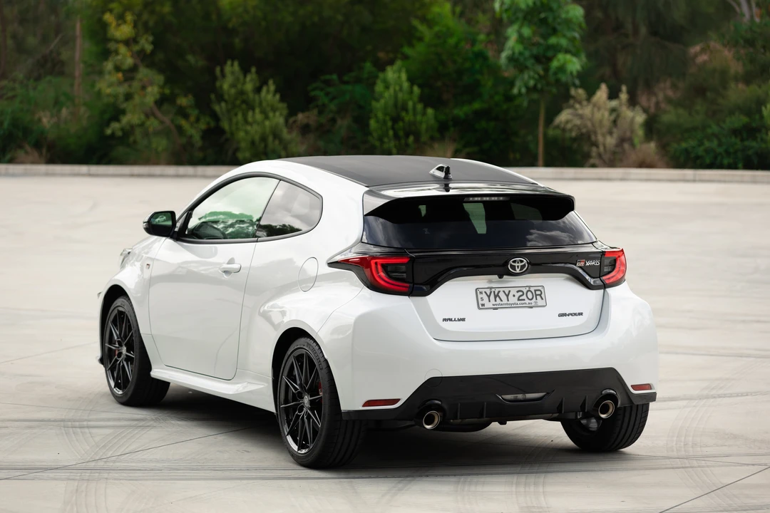2023 Toyota Yaris - Image 7 of 31