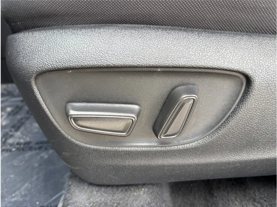 2021 Toyota Highlander - Image 14 of 21