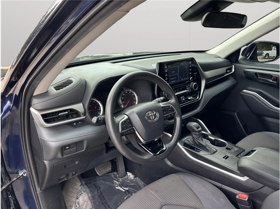 2021 Toyota Highlander - Image 6 of 21