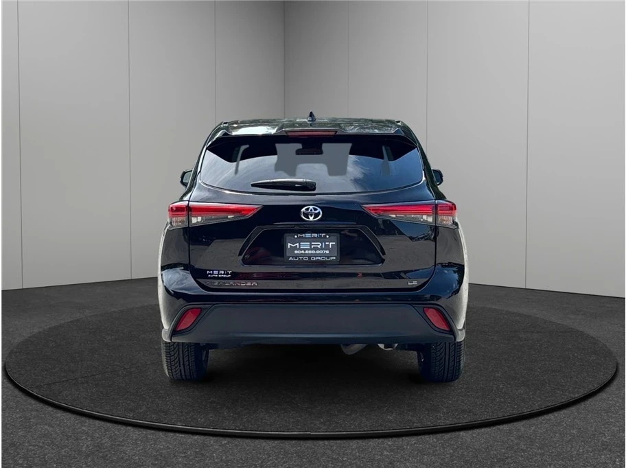 2021 Toyota Highlander - Image 8 of 21