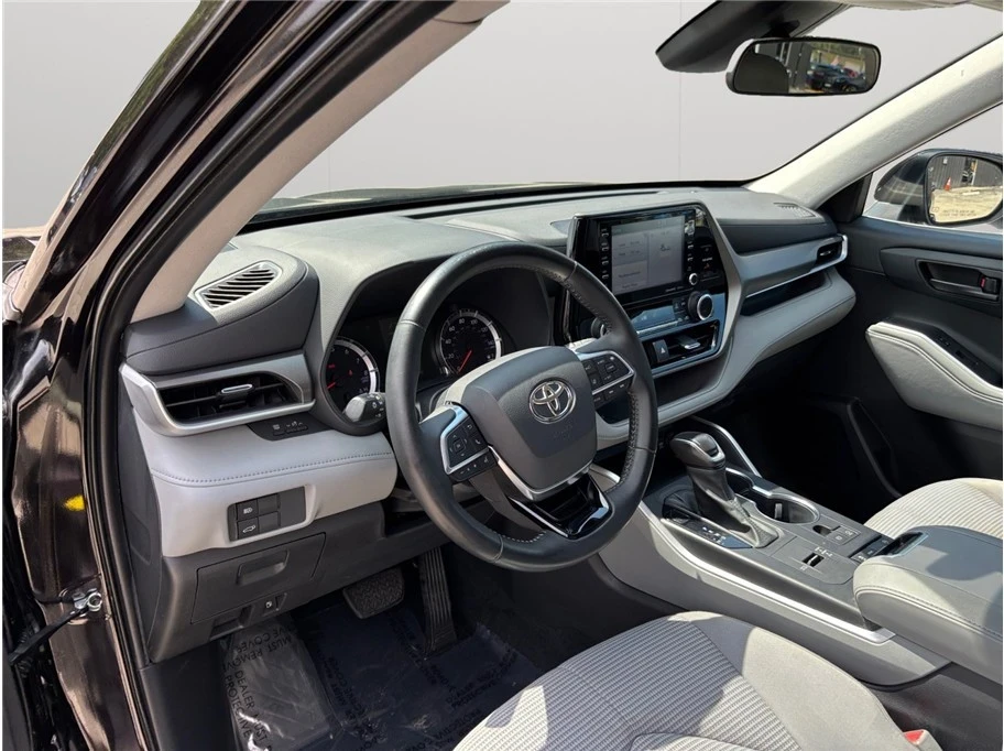 2021 Toyota Highlander - Image 6 of 21