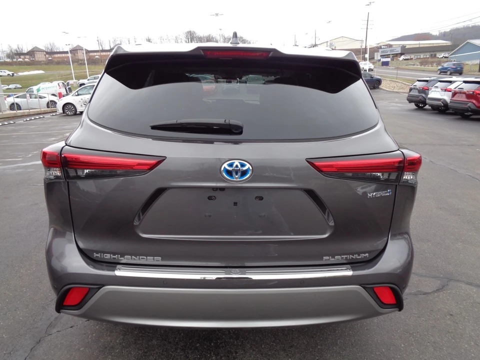 2021 Toyota Highlander - Image 5 of 21
