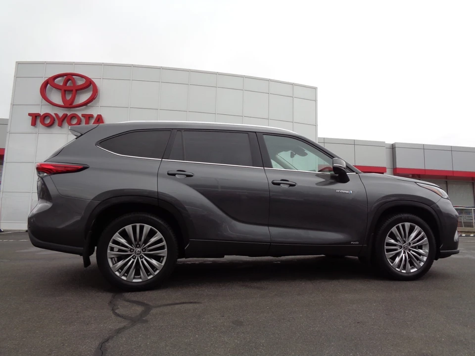 2021 Toyota Highlander - Image 3 of 21
