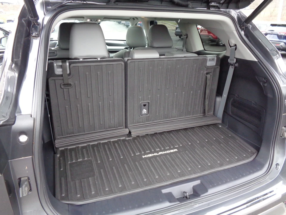 2021 Toyota Highlander - Image 21 of 21