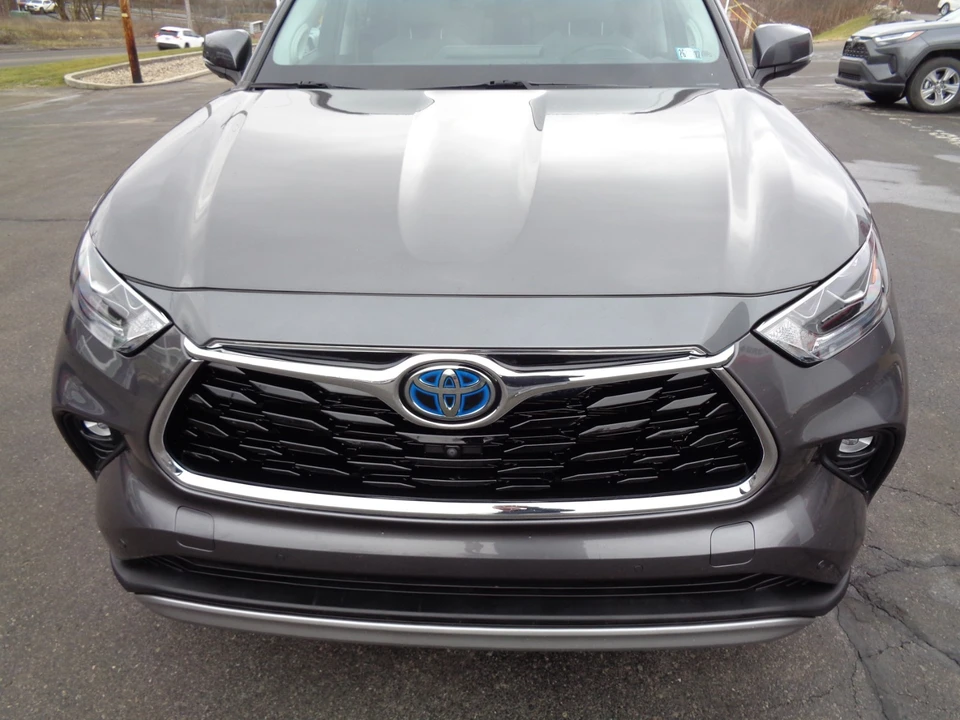 2021 Toyota Highlander - Image 9 of 21