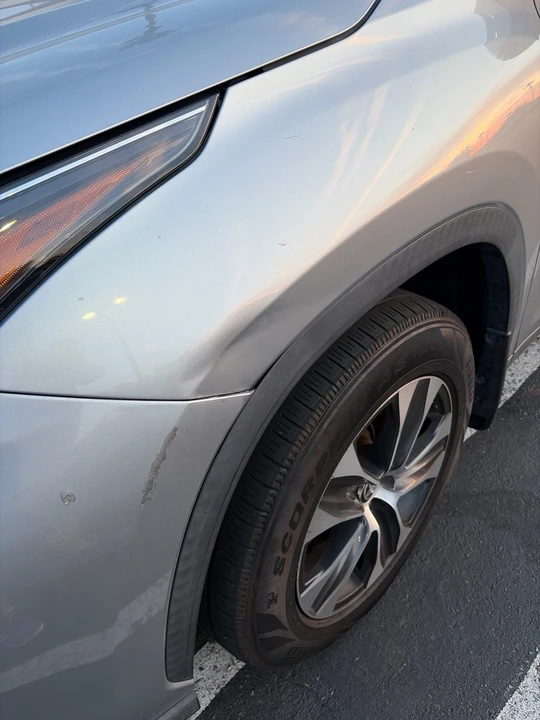 2021 Toyota Highlander - Image 9 of 19