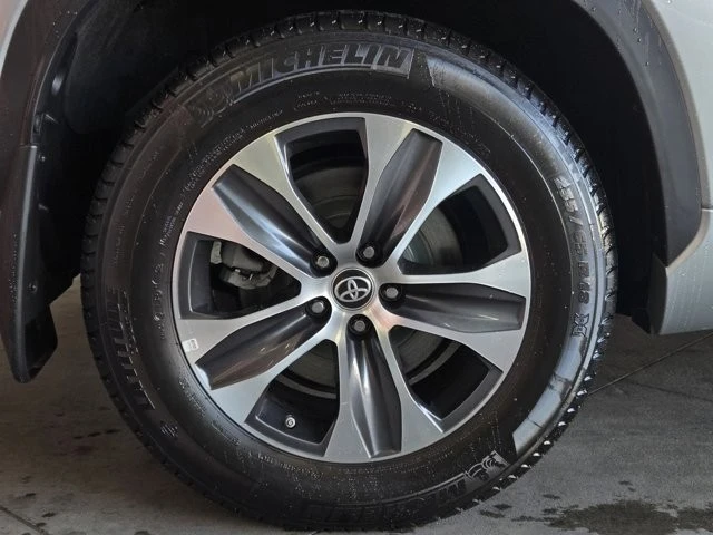 2021 Toyota Highlander - Image 5 of 12