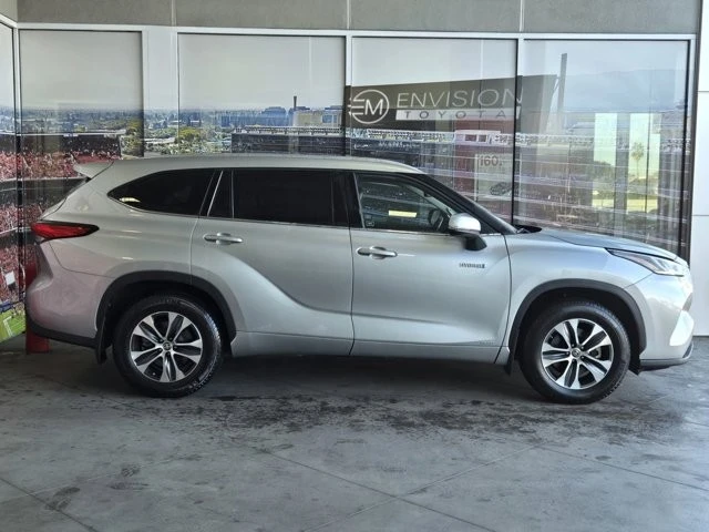 2021 Toyota Highlander - Image 4 of 12