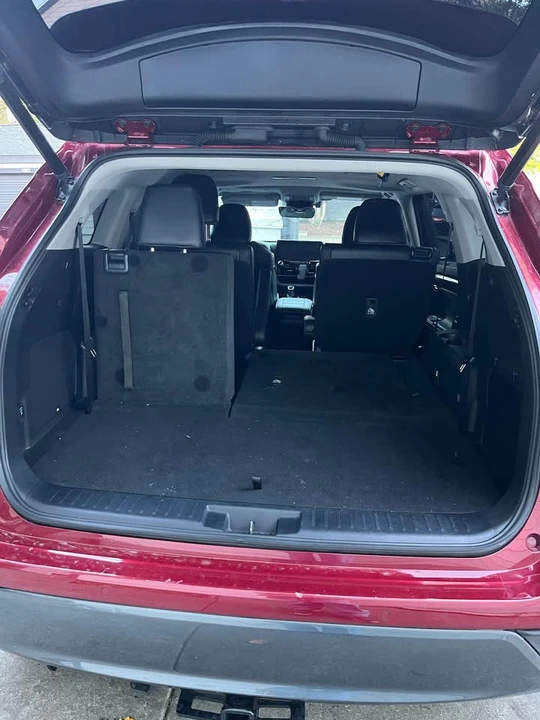 2021 Toyota Highlander - Image 4 of 11