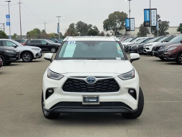 2021 Toyota Highlander - Image 2 of 12