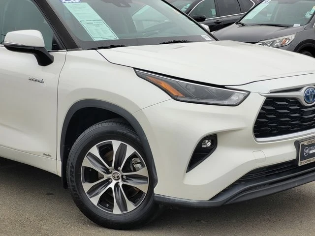 2021 Toyota Highlander - Image 3 of 12