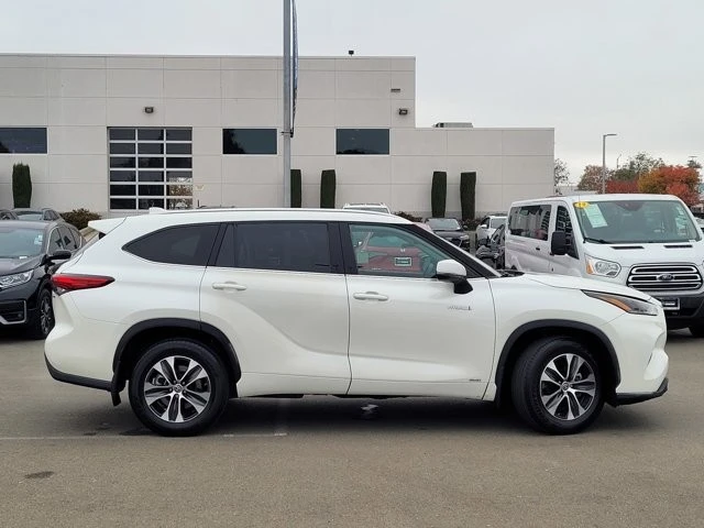 2021 Toyota Highlander - Image 4 of 12