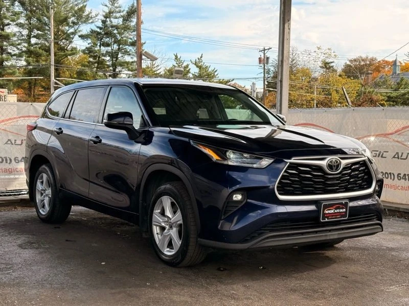2021 Toyota Highlander - Image 6 of 12