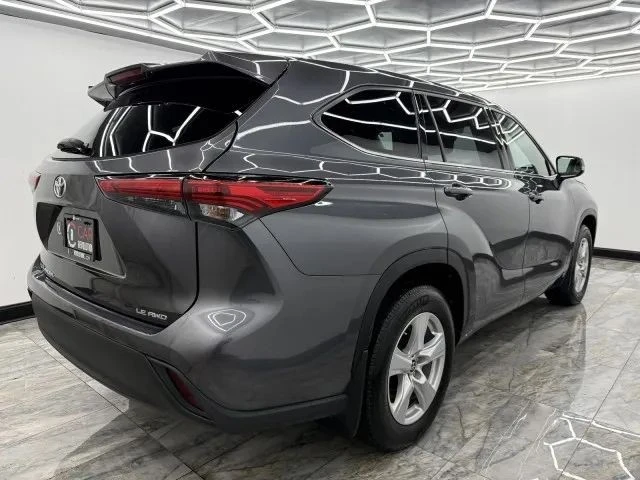 2021 Toyota Highlander - Image 10 of 12