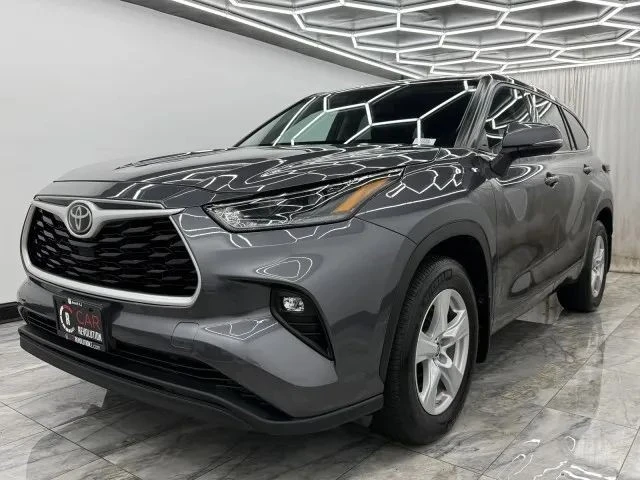 2021 Toyota Highlander - Image 3 of 12