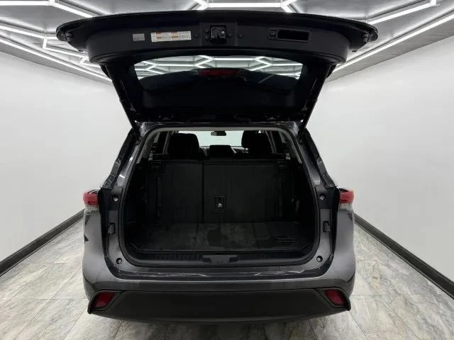 2021 Toyota Highlander - Image 6 of 12