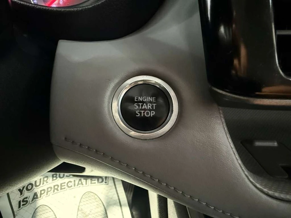 2021 Toyota Highlander - Image 16 of 31