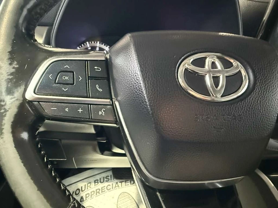 2021 Toyota Highlander - Image 14 of 31
