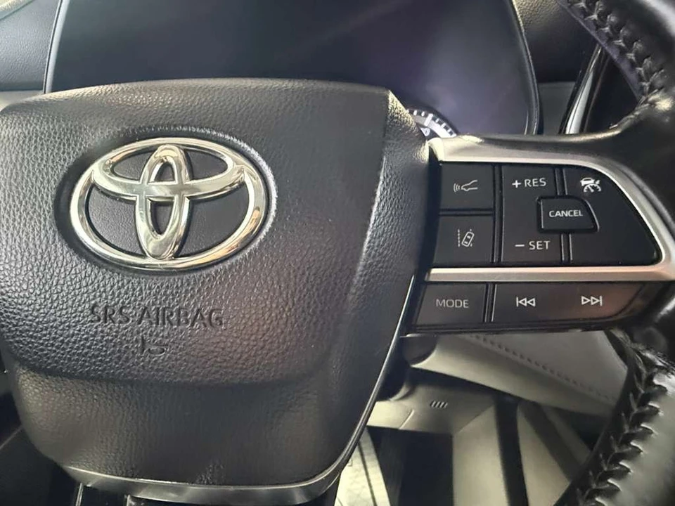 2021 Toyota Highlander - Image 13 of 31