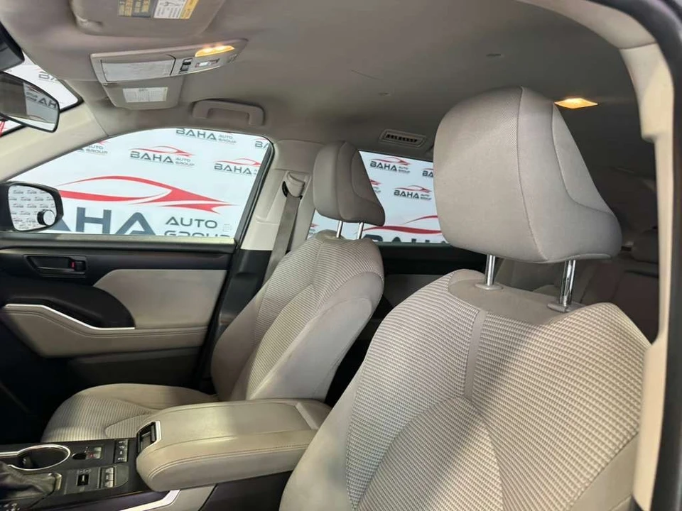 2021 Toyota Highlander - Image 25 of 31