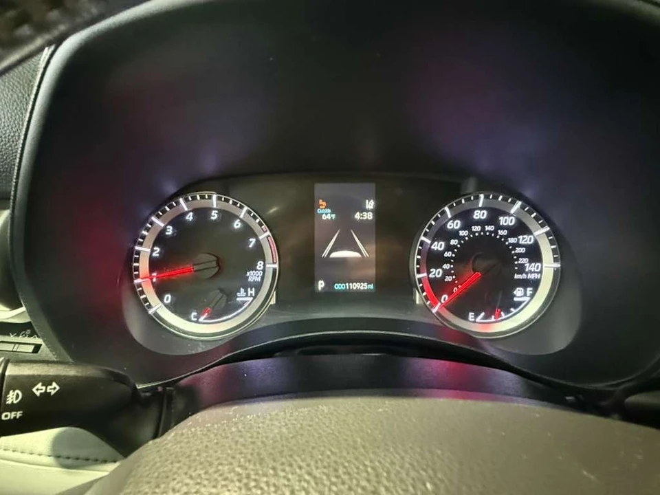 2021 Toyota Highlander - Image 12 of 31