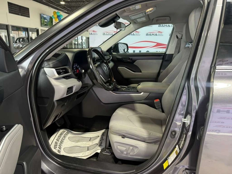 2021 Toyota Highlander - Image 24 of 31