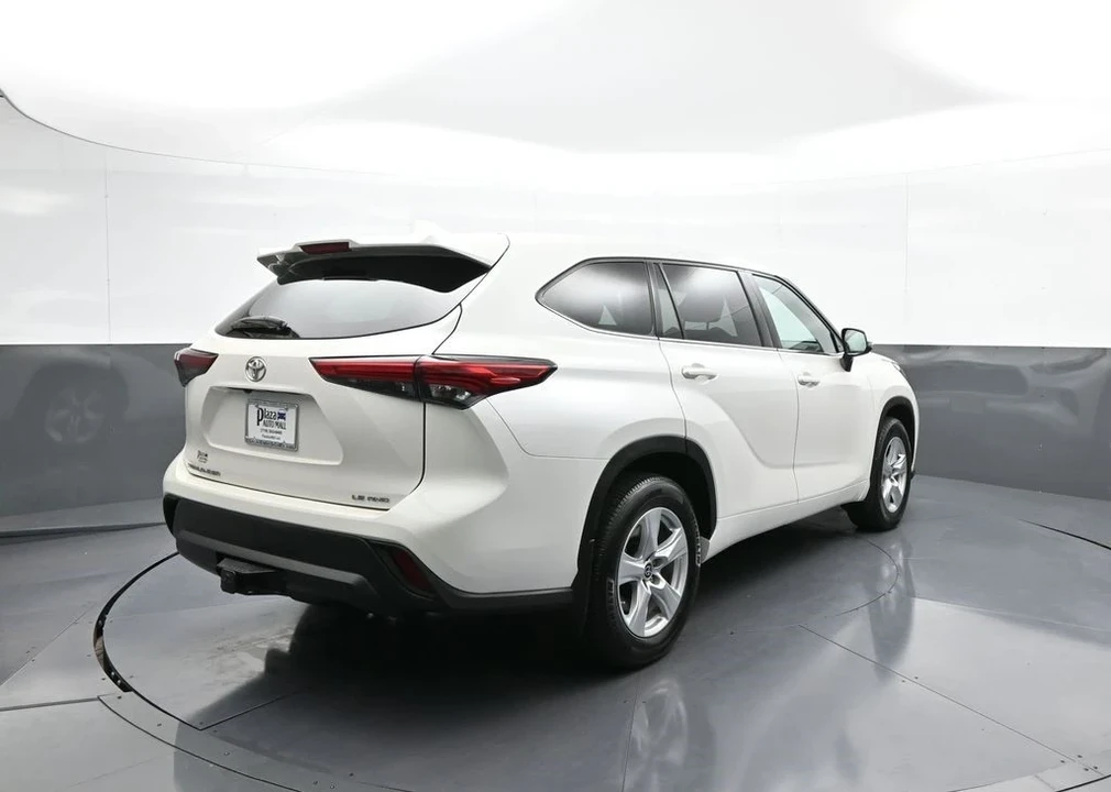 2021 Toyota Highlander - Image 6 of 21