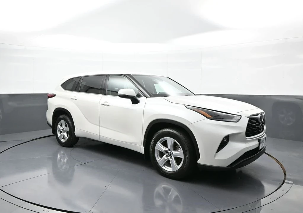2021 Toyota Highlander - Image 4 of 21