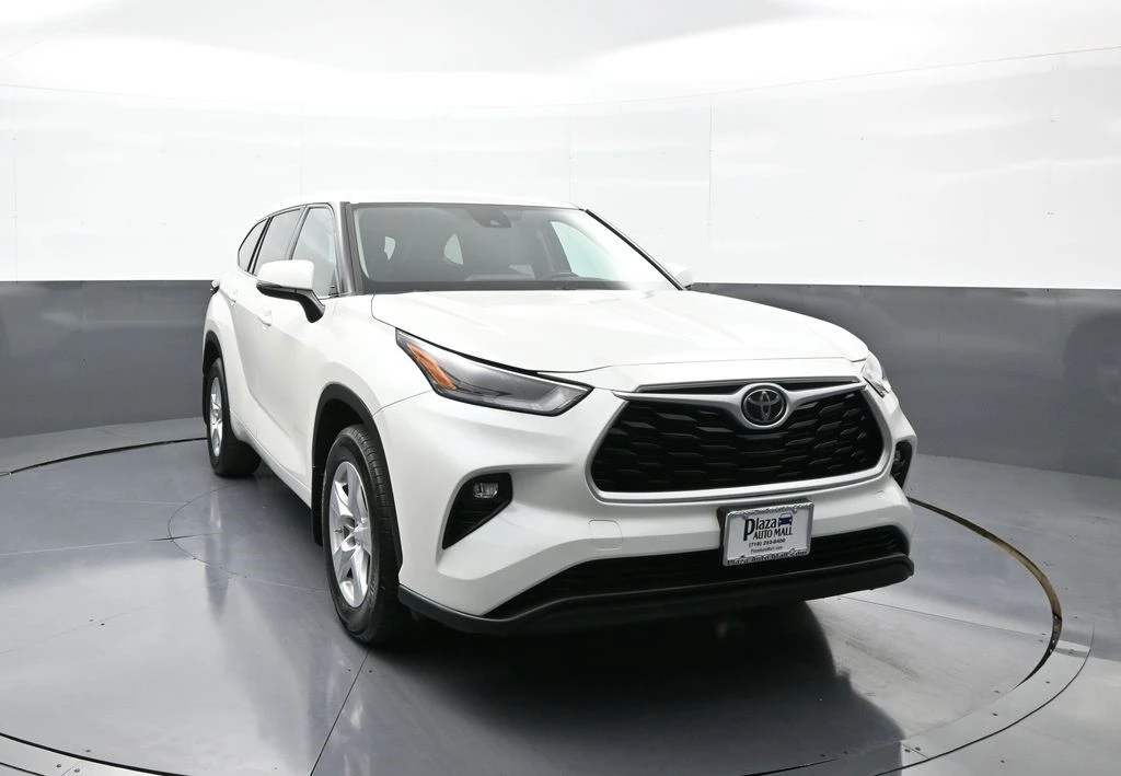 2021 Toyota Highlander - Image 3 of 12
