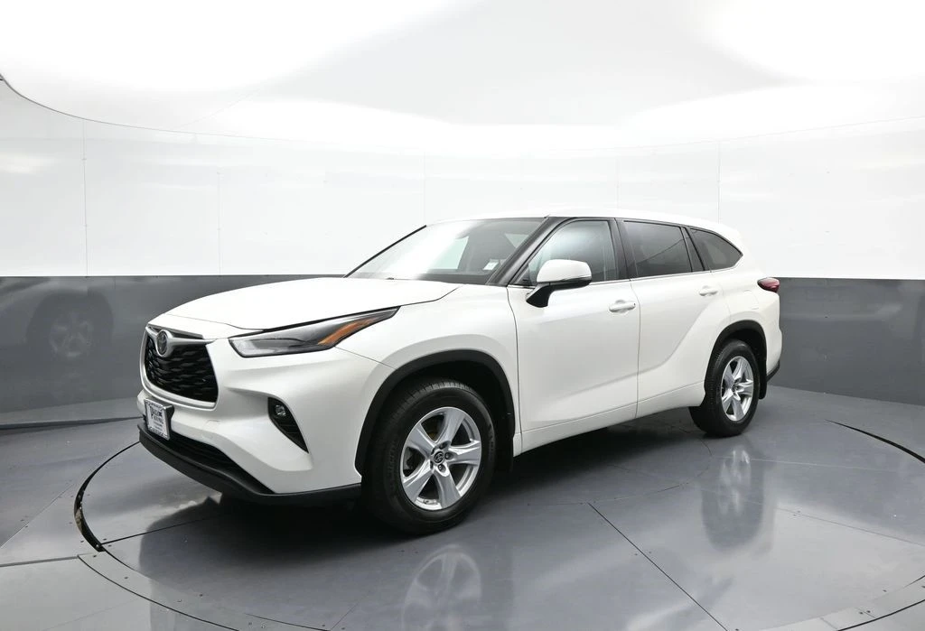 2021 Toyota Highlander - Image 10 of 12
