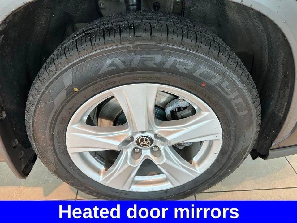 2021 Toyota Highlander - Image 9 of 12