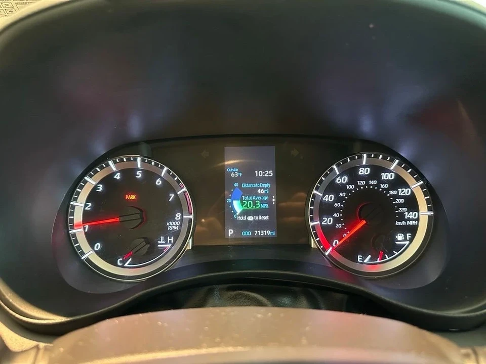 2021 Toyota Highlander - Image 17 of 21