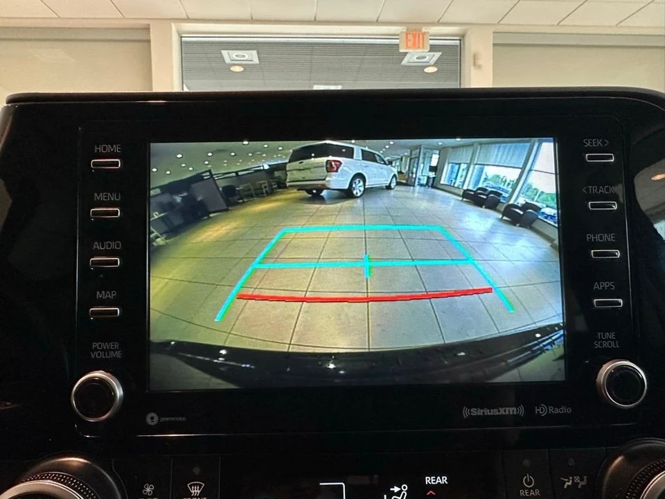 2021 Toyota Highlander - Image 20 of 21