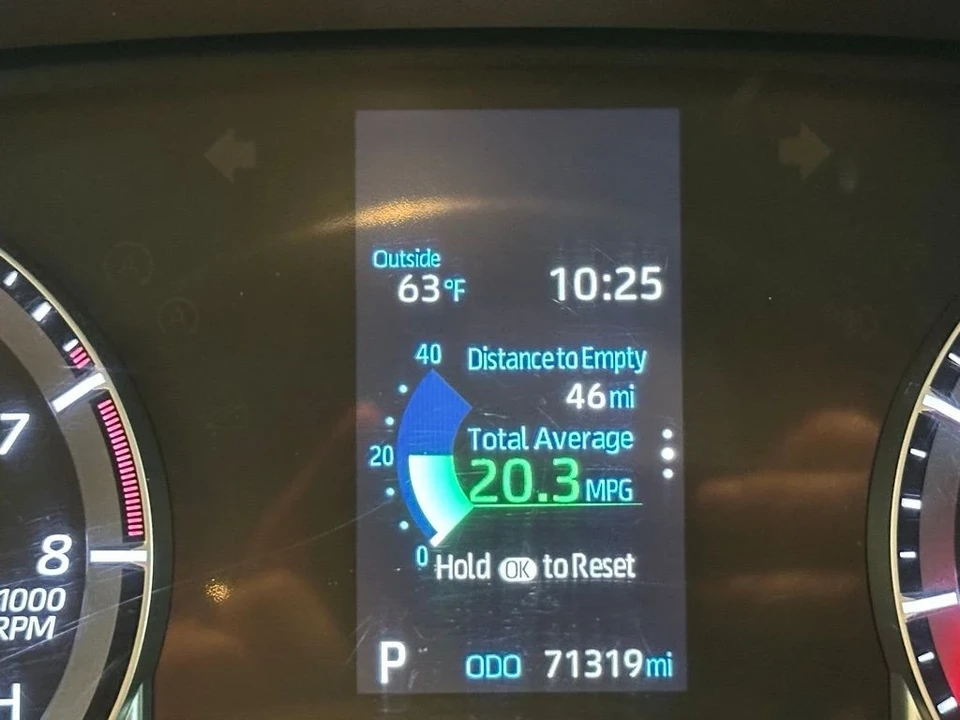 2021 Toyota Highlander - Image 18 of 21