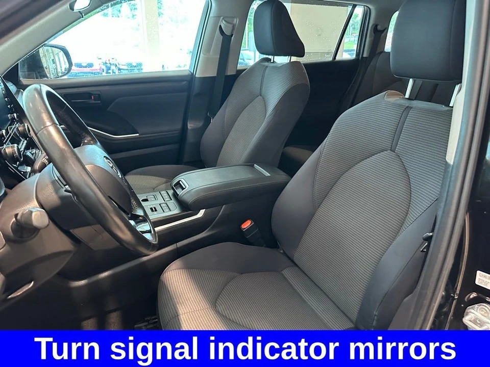 2021 Toyota Highlander - Image 10 of 12