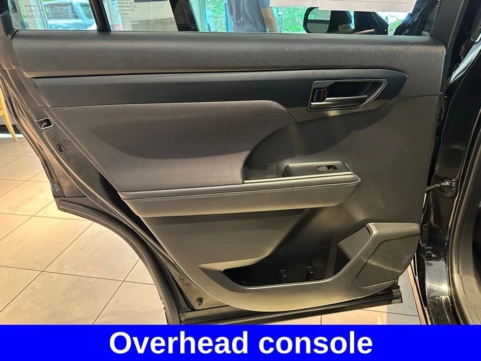 2021 Toyota Highlander - Image 14 of 21