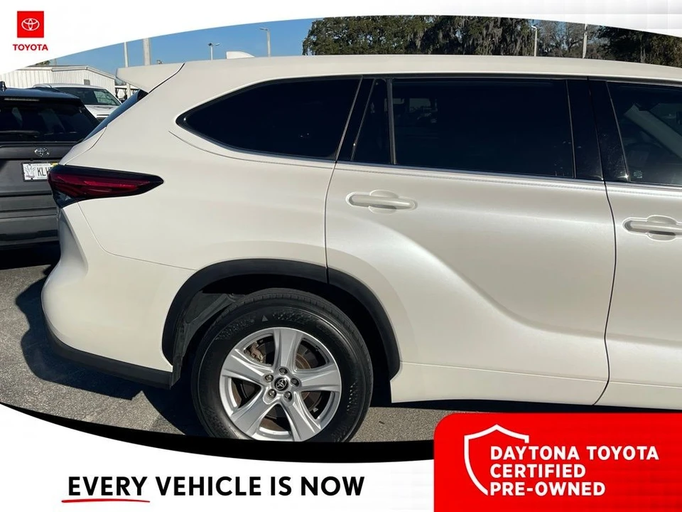 2021 Toyota Highlander - Image 3 of 10
