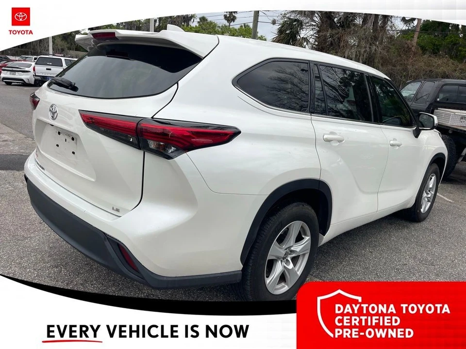 2021 Toyota Highlander - Image 5 of 10