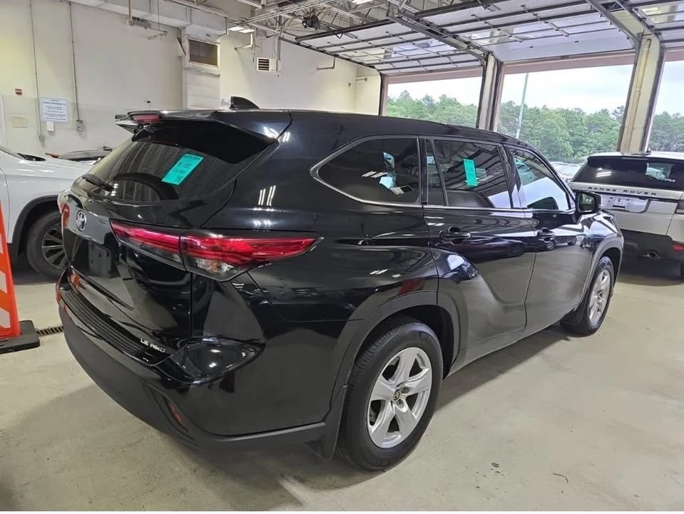 2021 Toyota Highlander - Image 5 of 15