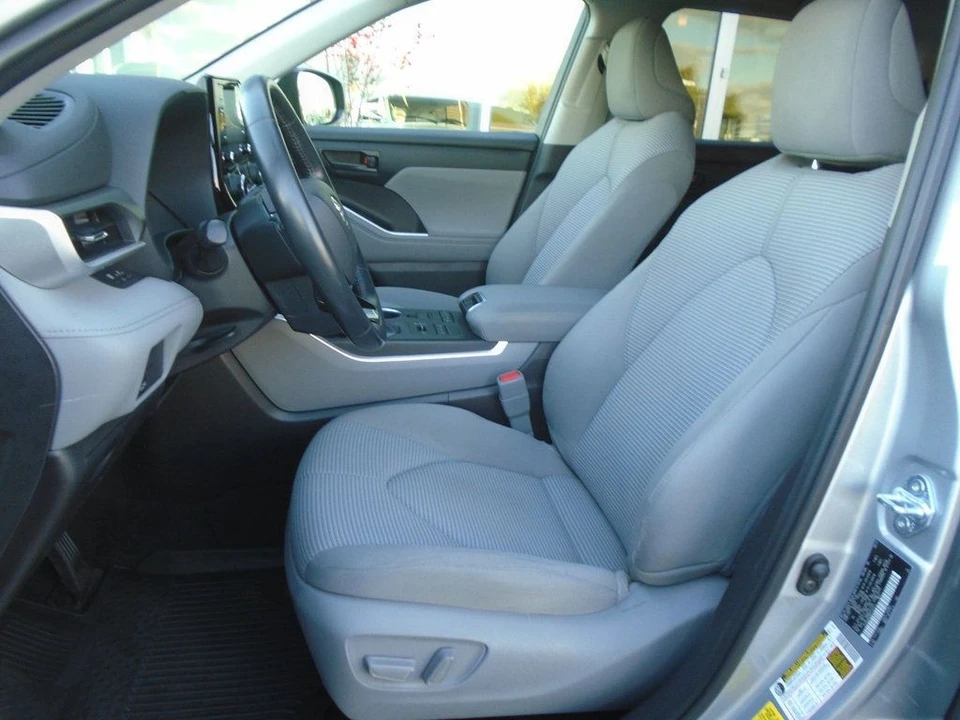 2021 Toyota Highlander - Image 11 of 12