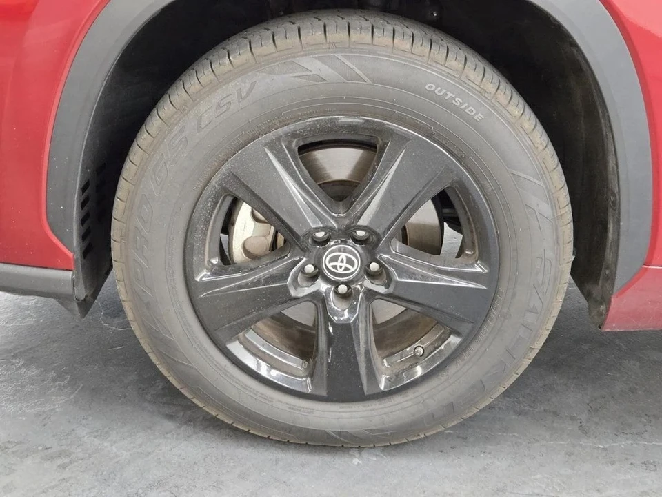2021 Toyota Highlander - Image 5 of 12
