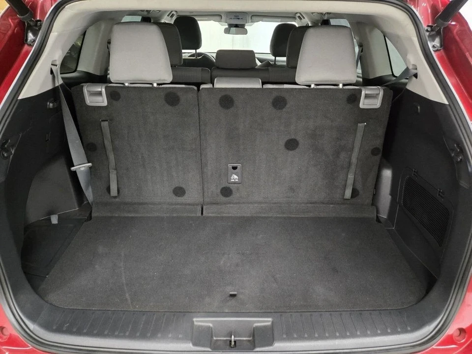 2021 Toyota Highlander - Image 10 of 12