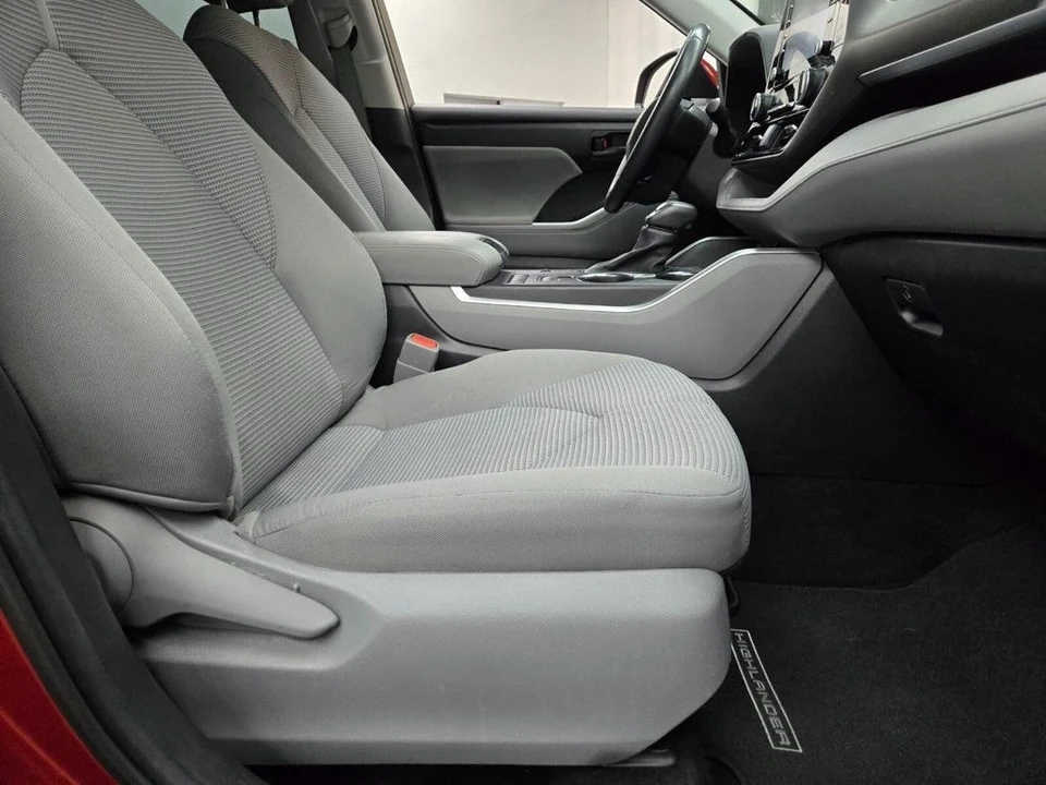 2021 Toyota Highlander - Image 12 of 12