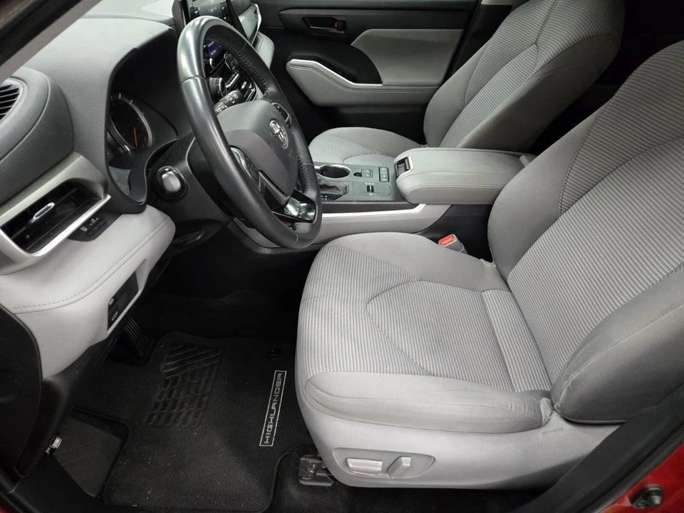 2021 Toyota Highlander - Image 6 of 12