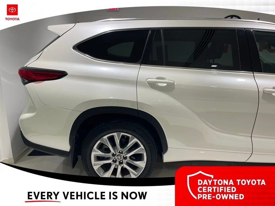 2021 Toyota Highlander - Image 9 of 10